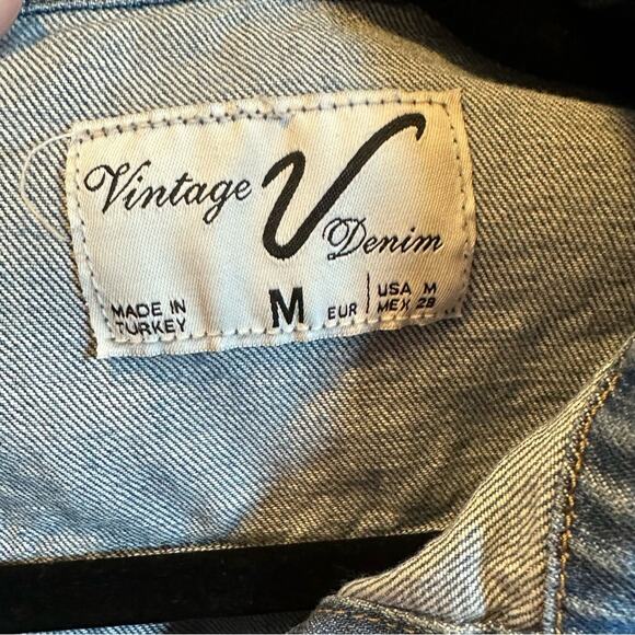 Guns N Roses denim jacket up cycle crop embroidered roses distressed raw hem - Picture 10 of 10